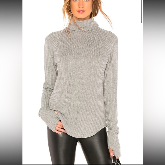 Chaser Tops - Chaser Thermal Raglan Turtleneck in Heather Grey. Size Small. Like New.